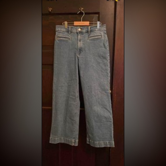 Levi’s Ribcage Wide Leg Crop Jean - Picture 2 of 3
